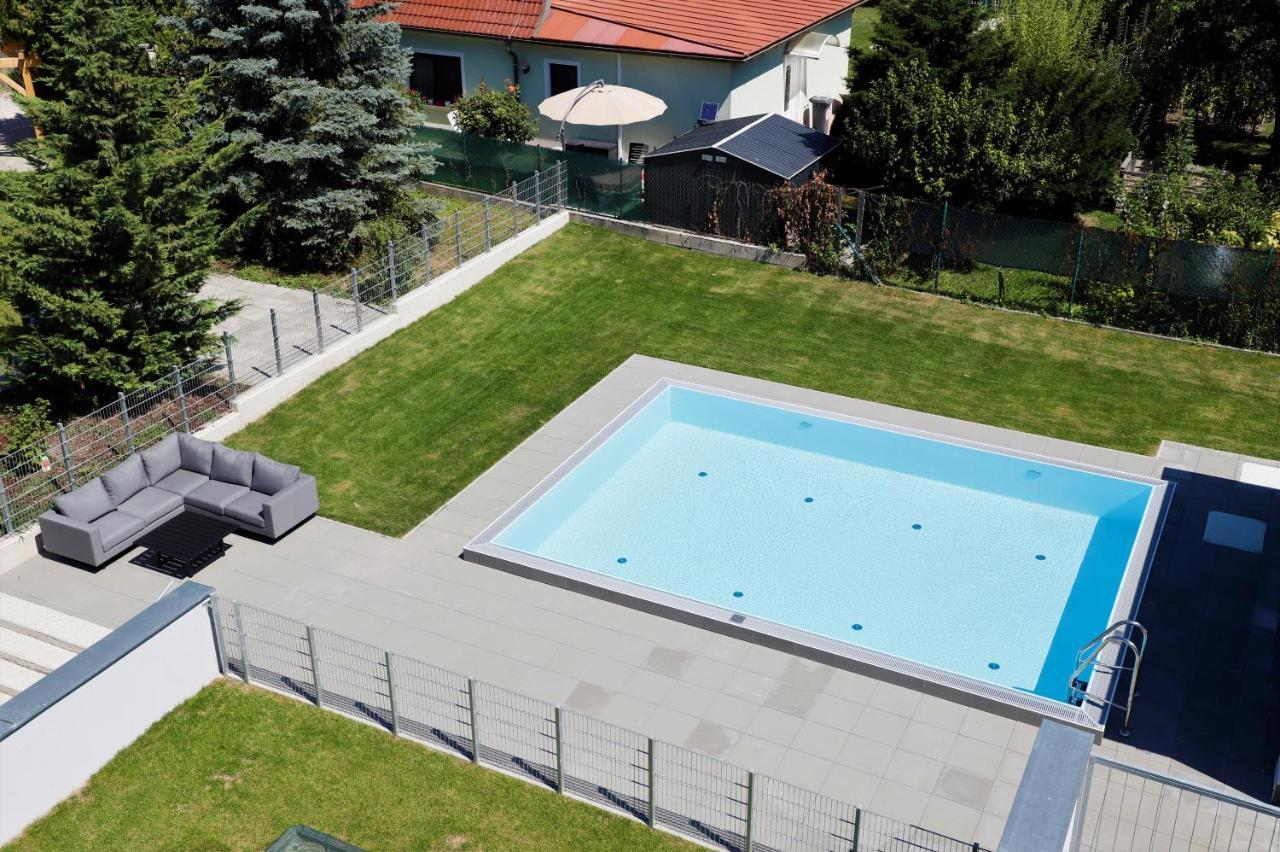 Rooftop Terrace, Free Garage Parking And Pool! Vídeň Exteriér fotografie