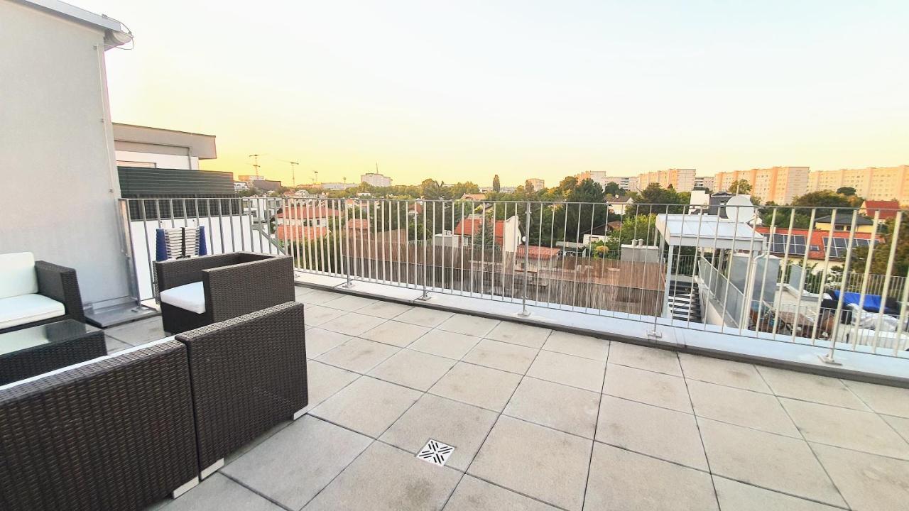 Rooftop Terrace, Free Garage Parking And Pool! Vídeň Exteriér fotografie